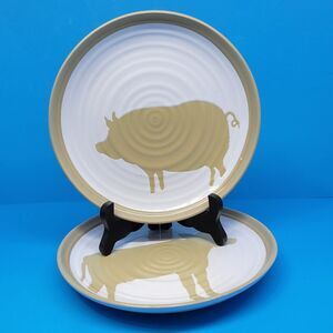 Cracker Barrel By Artist Susan Winget Set Of 2 Cow And Pig 8 3/8" Salad Plates
